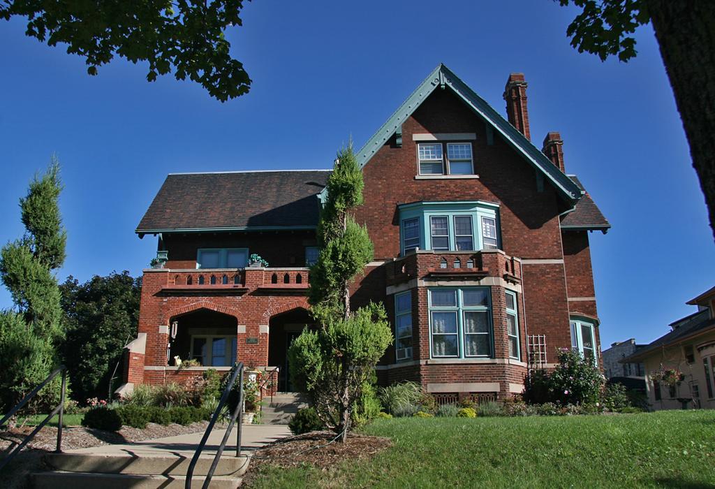 The Brumder Mansion Milwaukee Luaran gambar